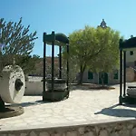 Διαμέρισμα Luna Tisno