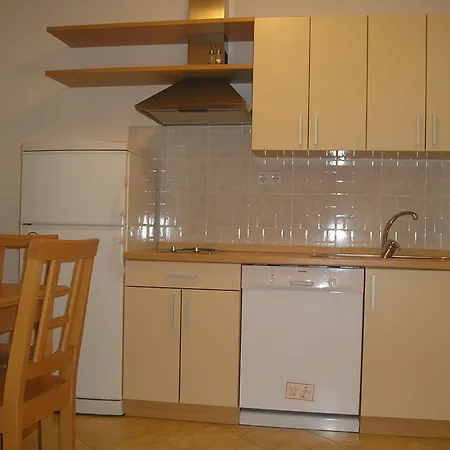 Apartment Luna Tisno