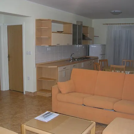 Apartment Luna Tisno