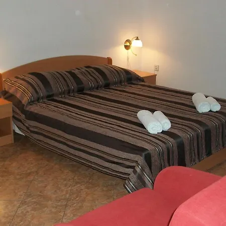 Luna Apartment *