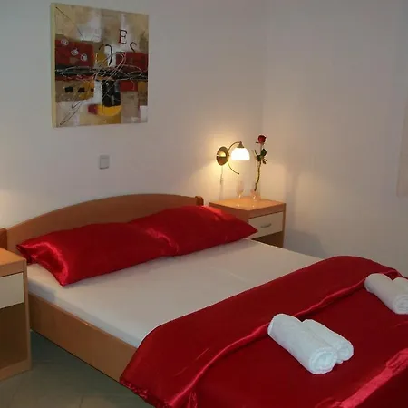 Luna Apartment