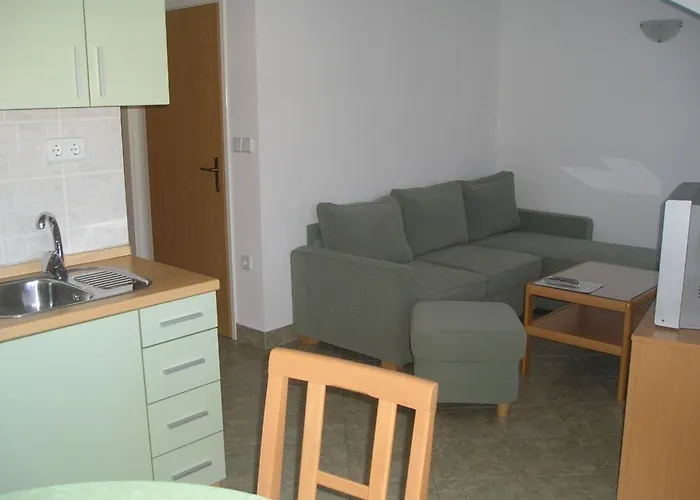 Luna Apartament Tisno